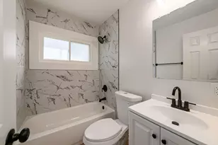2345 Century Dr, Columbus, OH 43211 - Photo 10