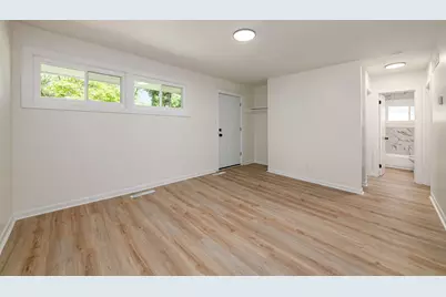 2345 Century Drive, Columbus, OH 43211 - Photo 6