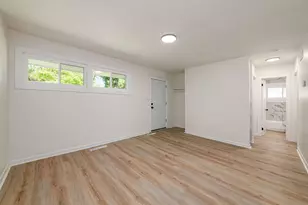 2345 Century Dr, Columbus, OH 43211 - Photo 6