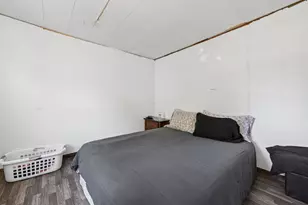 685 E Front St, Logan, OH 43138 - Photo 24