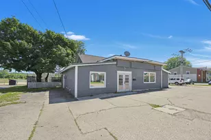685 E Front St, Logan, OH 43138 - Photo 2