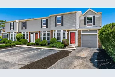916 Worthington Woods Boulevard #12, Columbus, OH 43085 - Photo 2