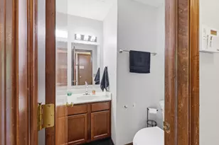 4553 Nickerson Rd, Columbus, OH 43228 - Photo 12