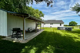 4857 Dickey Rd NE, Bloomingburg, OH 43106 - Photo 34