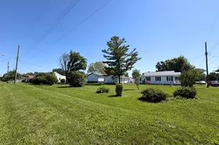 139 Jefferson St, Mount Sterling, OH 43143 - Photo 16