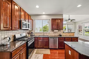 317 Blue Jacket Cir, Pickerington, OH 43147 - Photo 10