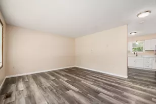 2479 Willow View Ct, Grove City, OH 43123 - Photo 4