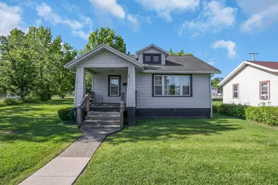 204 E Jefferson Street, New Lexington, OH 43764 - Photo 2