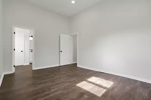 835 Ruby Ave, Columbus, OH 43227 - Photo 24