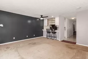 4645 Parrau Dr, Columbus, OH 43228 - Photo 16