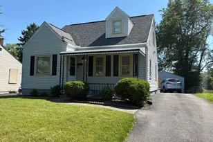 2327 Argyle Dr, Columbus, OH 43219 - Photo 2