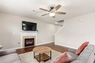 4759 Perlman Street #17, Columbus, OH 43228 - Photo 10