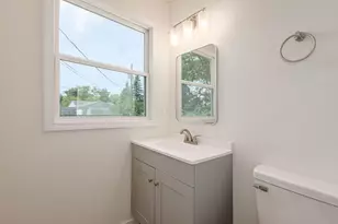 447 Celina Rd, Columbus, OH 43228 - Photo 28