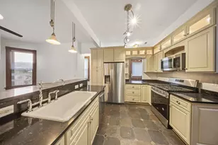 37 W 3rd Ave, Columbus, OH 43201 - Photo 10