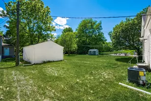 705 W Chillicothe Ave, Bellefontaine, OH 43311 - Photo 16