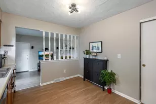659 Parliament Ave, Columbus, OH 43230 - Photo 18