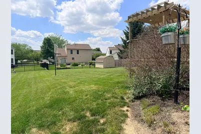 365 Scioto Meadows Boulevard, Grove City, OH 43123 - Photo 4