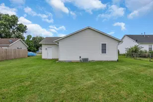 113 Mc Dowell St, Bloomingburg, OH 43106 - Photo 32