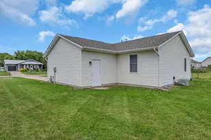 113 Mc Dowell St, Bloomingburg, OH 43106 - Photo 28