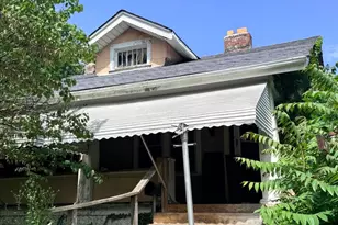 282 N Oakley Ave, Columbus, OH 43204 - Photo 1
