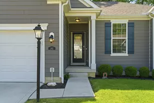 242 Jay Ct, Delaware, OH 43015 - Photo 2