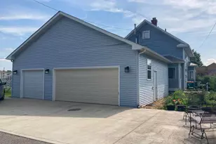 43 S Center St, West Jefferson, OH 43162 - Photo 2
