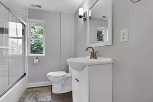 139 E Jenkins Ave, Columbus, OH 43207 - Photo 24