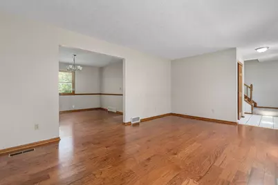 488 Green Meadows Drive W, Powell, OH 43065 - Photo 8