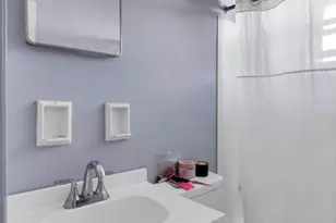 942 N Cassady Ave, Columbus, OH 43219 - Photo 20