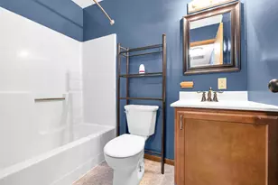 400 Woodview Dr, Bellefontaine, OH 43311 - Photo 20