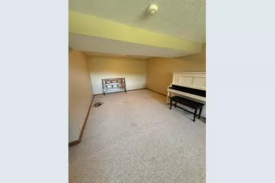 3023 Valley View Road NE, Lancaster, OH 43130 - Photo 10