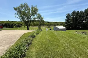3023 Valley View Rd NE, Lancaster, OH 43130 - Photo 12