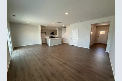 6308 N Marinelli Drive N, Columbus, OH 43228 - Photo 4