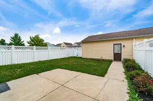 206 Lamplight Ct, Delaware, OH 43015 - Photo 20