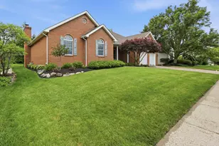 511 Palm Dr, Marysville, OH 43040 - Photo 2