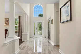 2916 Pebble Dr, Lewis Center, OH 43035 - Photo 2