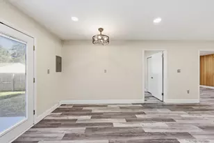 396 Pasadena Ave, Columbus, OH 43228 - Photo 6
