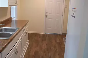 2034 Ferris Rd, Columbus, OH 43224 - Photo 8