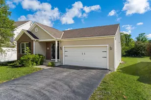 8580 Old Field Birch Dr, Blacklick, OH 43004 - Photo 2
