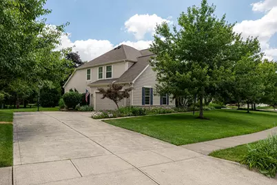 2447 Tucker Trail, Lewis Center, OH 43035 - Photo 2
