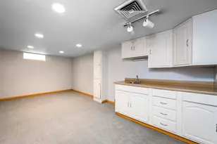 285 E Weisheimer Rd, Columbus, OH 43214 - Photo 20