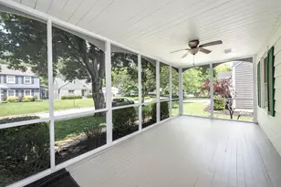 285 E Weisheimer Rd, Columbus, OH 43214 - Photo 2