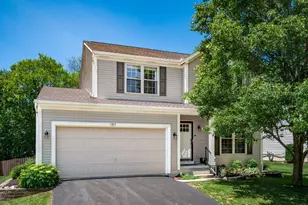 197 Stonhope Dr, Delaware, OH 43015 - Photo 2
