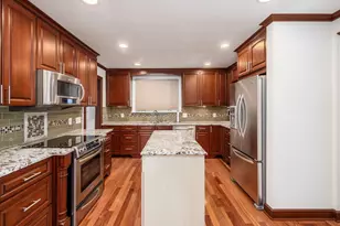 2738 E Broad St, Bexley, OH 43209 - Photo 8