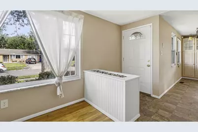 6493 Dobson Square E, Columbus, OH 43229 - Photo 8