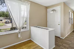 6493 Dobson Square E, Columbus, OH 43229 - Photo 8