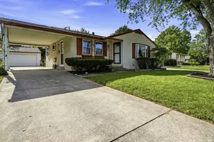 6493 Dobson Square E, Columbus, OH 43229 - Photo 4
