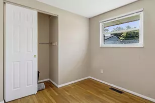 6493 Dobson Square E, Columbus, OH 43229 - Photo 18