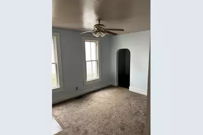 209 S Madriver Street, Bellefontaine, OH 43311 - Photo 2