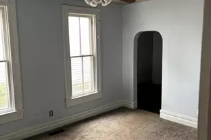 209 S Madriver St, Bellefontaine, OH 43311 - Photo 2